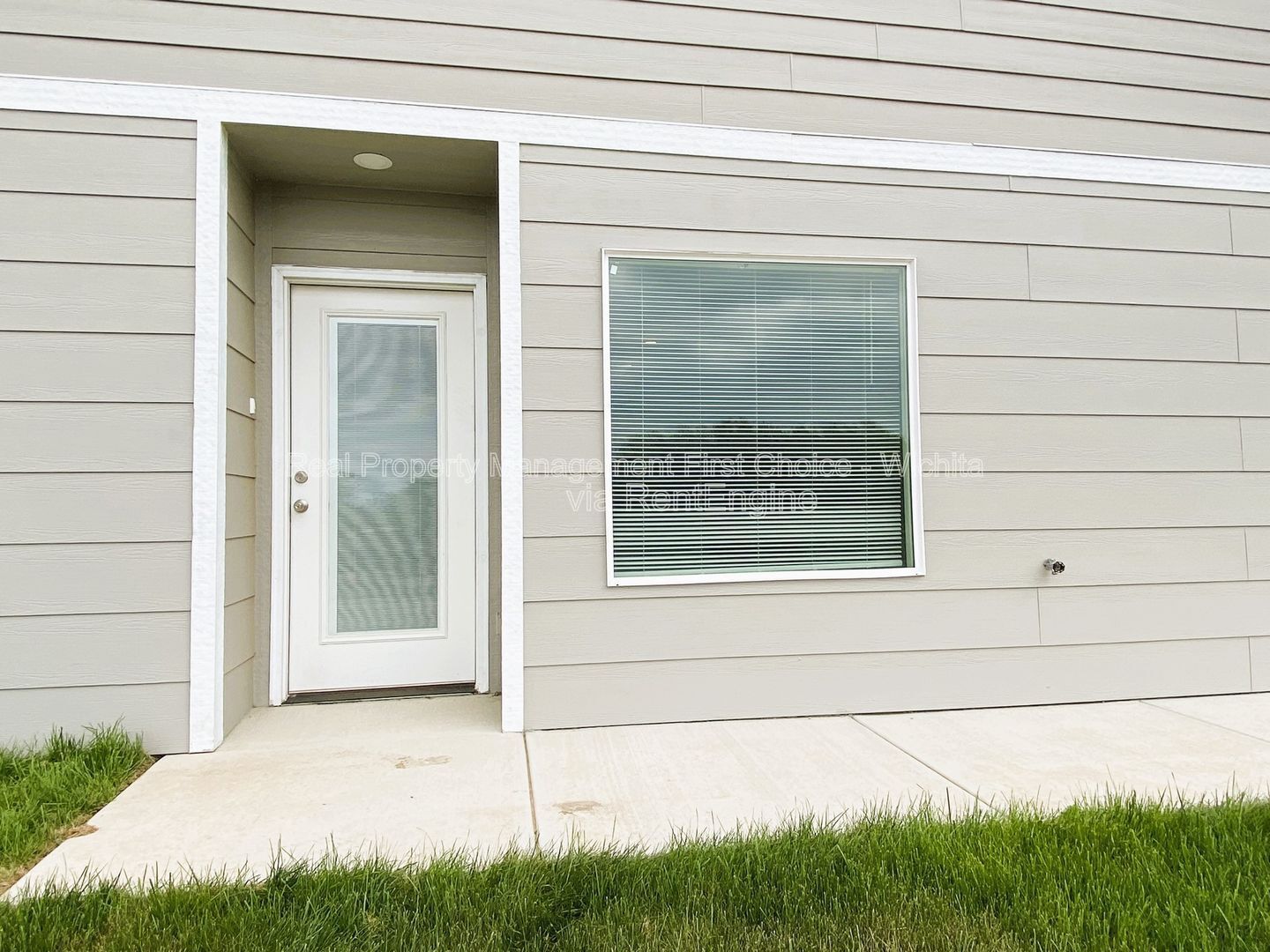 Building Photo - 5474 N Colburn Ct