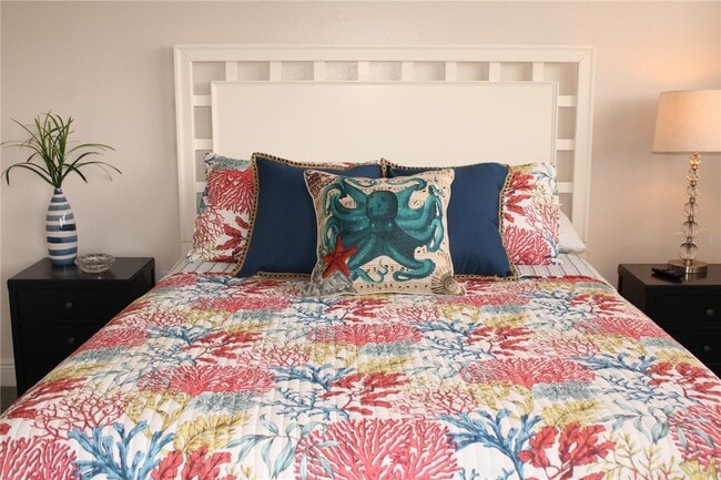 Building Photo - 4240 Ironwood Cir