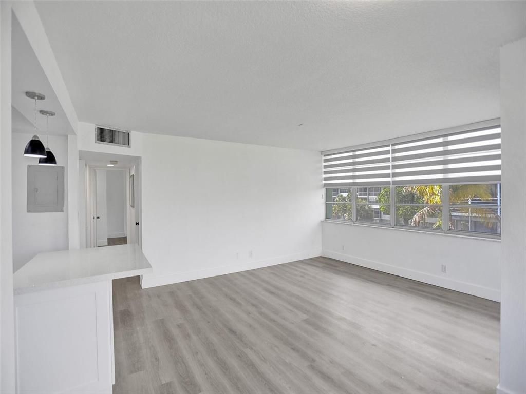 Building Photo - 2771 Taft St