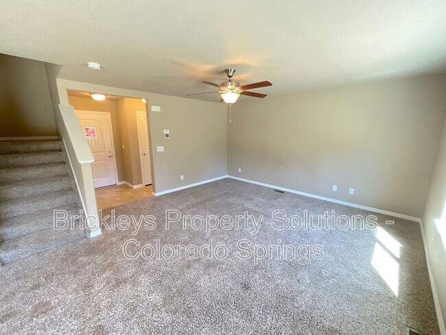 Building Photo - 6523 Lamine Dr