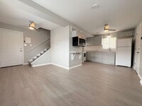 Building Photo - Beautifully Remodeled Mountain House in Hi...