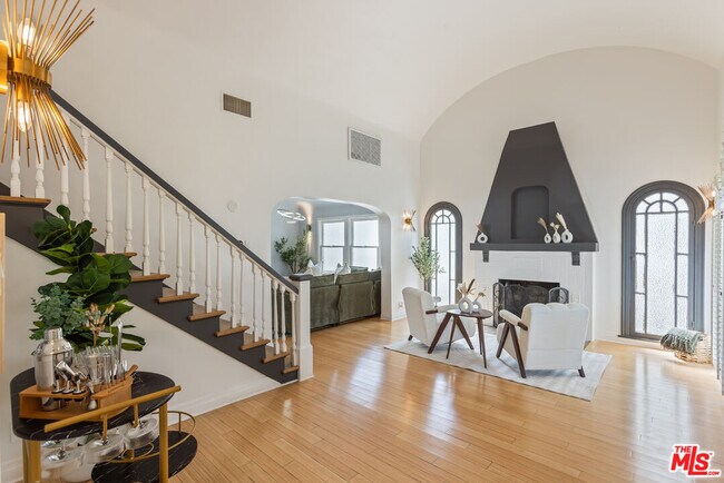 Building Photo - 6316 Drexel Ave