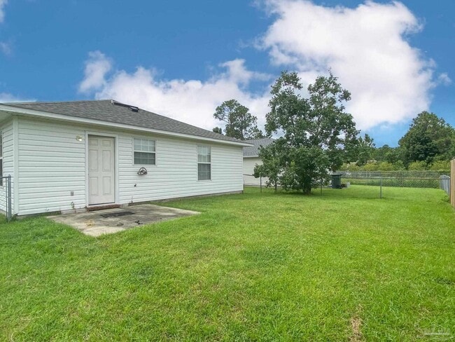 Building Photo - 504 Ashwood Ln