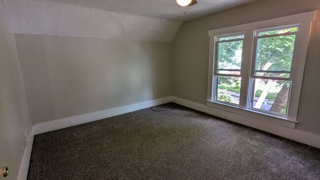 Building Photo - Newly renovated two-bedroom, one-bath home in Canton