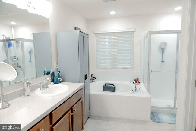 Building Photo - 8453 Winding Trail