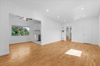 Building Photo - 2464 Penmar Ave