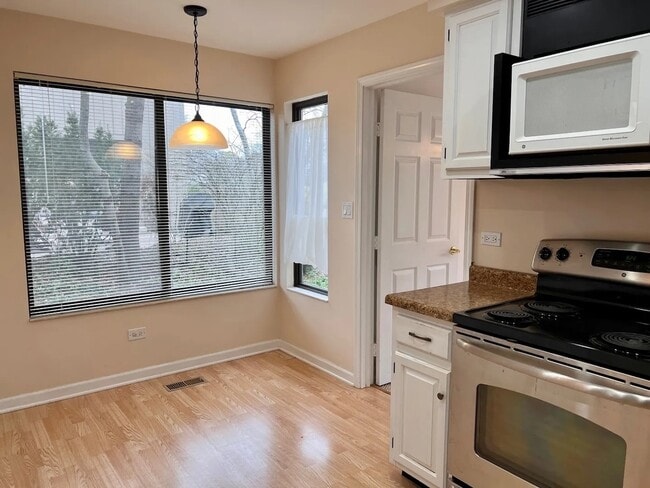 Building Photo - 78 Foxwood Ln