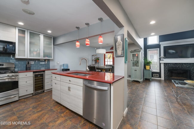 Building Photo - 106 Marina Bay Ct