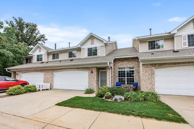 Primary Photo - 10098 Bridgehill Terrace