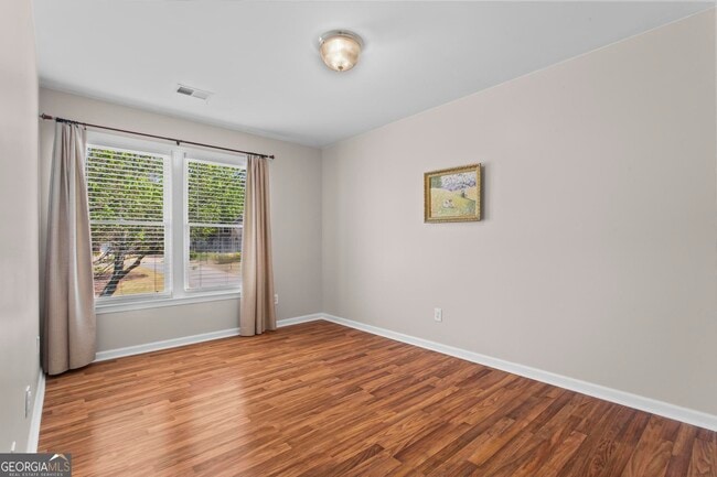 Building Photo - 304 Fairbrook Cir