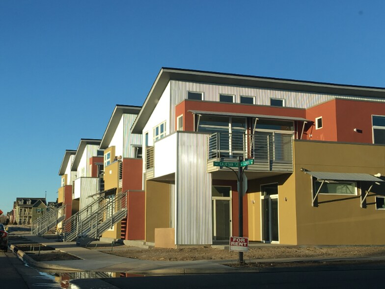Primary Photo - 902 Blondel St