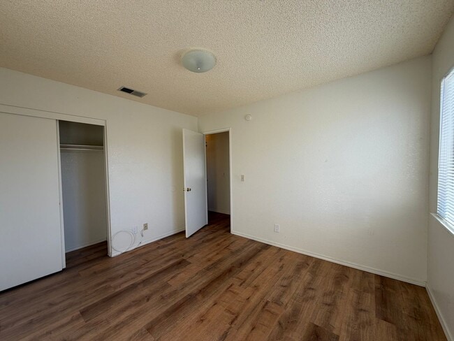 Building Photo - 3 Bedroom House Located in Cul De Sac Near Sportspark