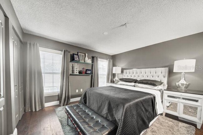 Building Photo - 2019 Dixie Belle Dr