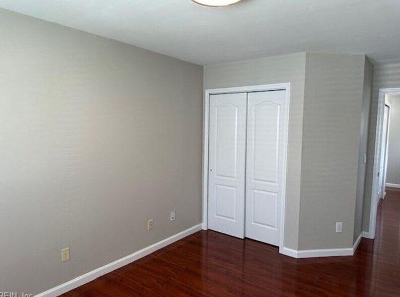 Building Photo - 4404 Glen Ellert Ct