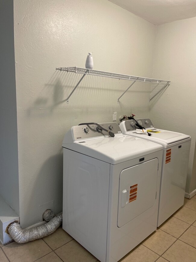 Building Photo - 507 Jackson St