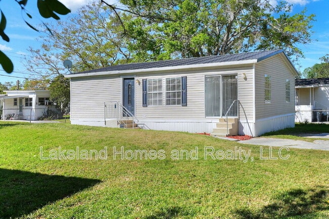 Primary Photo - 3321 Peachtree Hill Rd