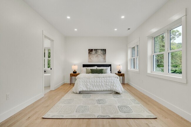 Building Photo - 22 Estabrook Rd