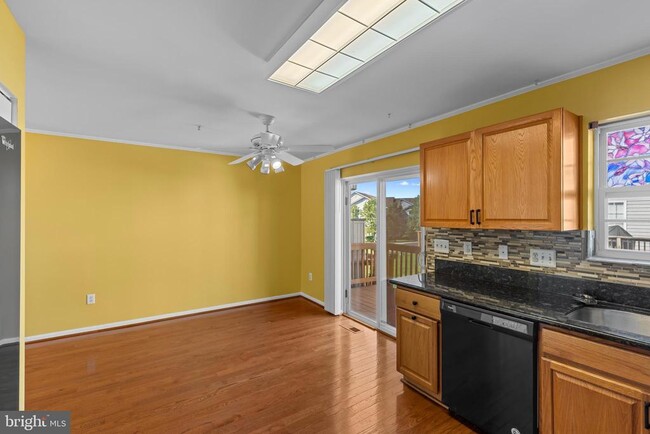 Building Photo - 6607 Rumfire Ct