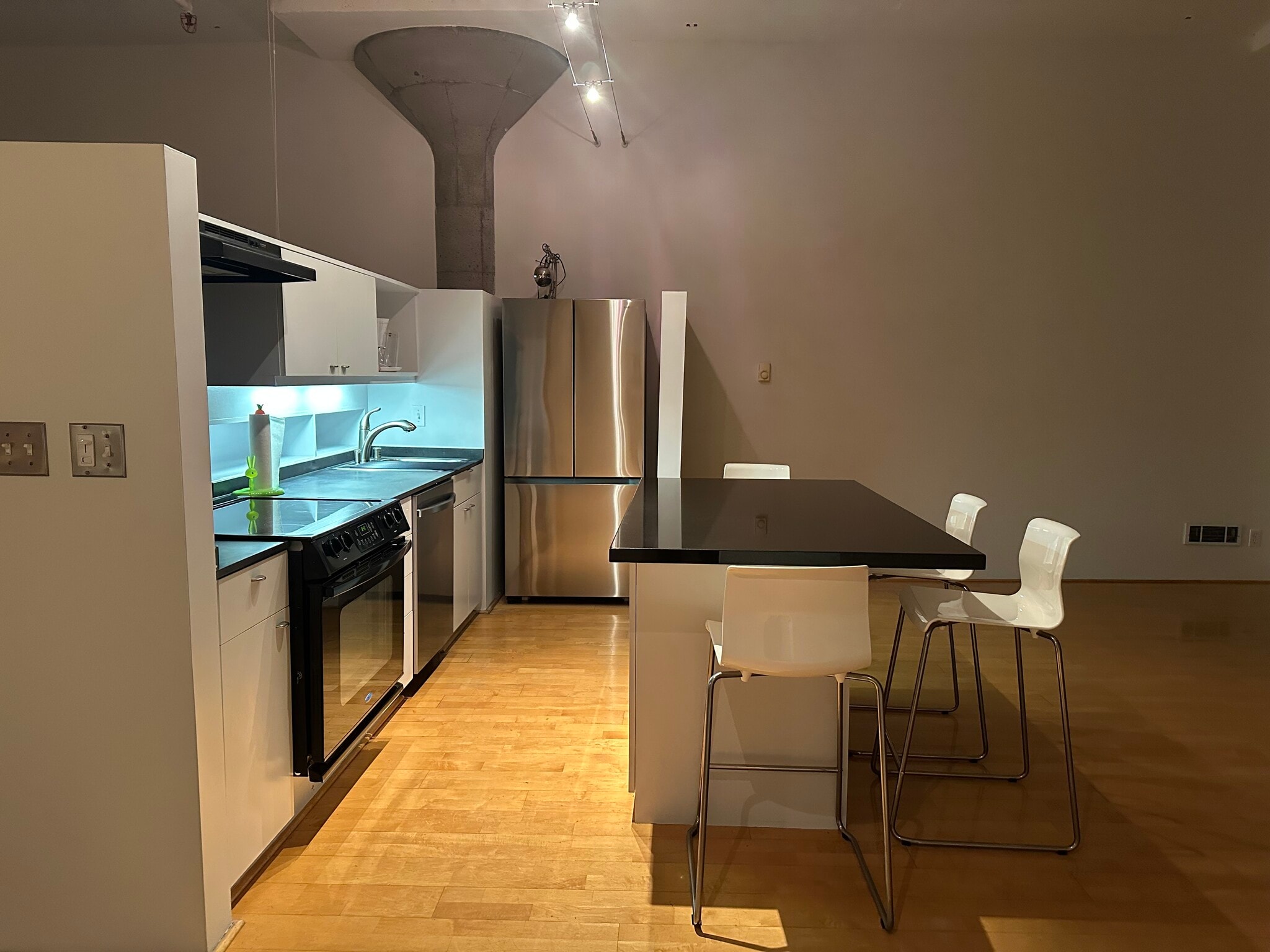 Building Photo - 1500 Park Ave