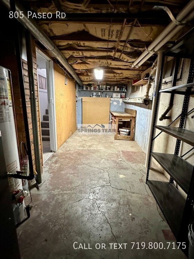 Building Photo - 805 Paseo Rd