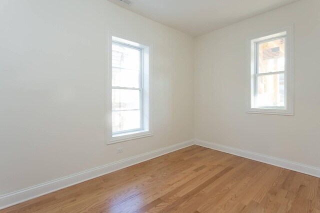 Building Photo - 2321 W Fullerton Ave