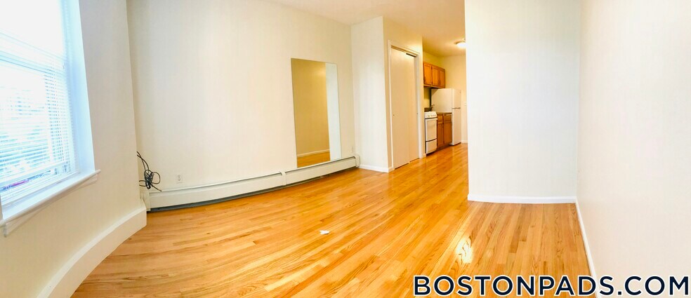 Building Photo - 8 Wait St