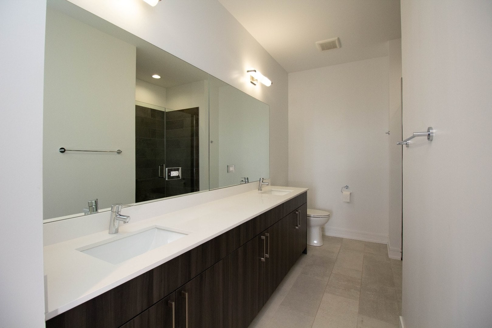 Building Photo - 1554 N Talman Ave