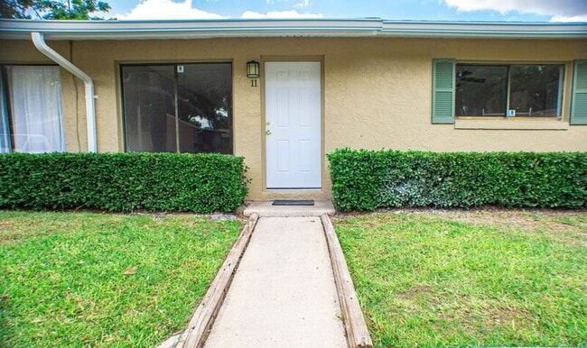 Primary Photo - 725 Northlake Blvd