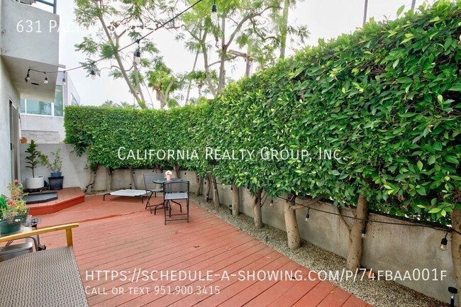 Building Photo - 631 Pacific St