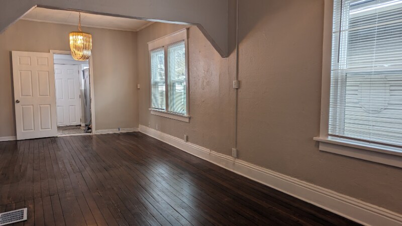 Building Photo - 4107 Flora Ave