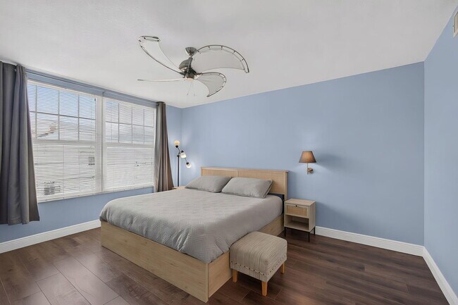 Building Photo - 1603 Mizzenmast Way