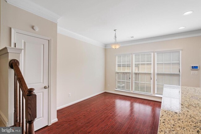 Building Photo - 116 Apricot St