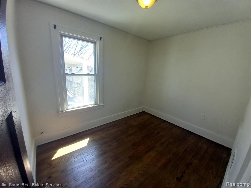 Building Photo - 1463 Beaconsfield Ave