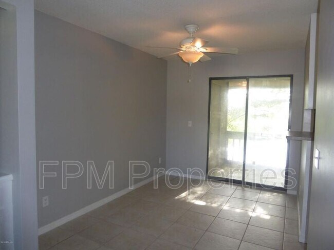 Building Photo - 10200 Belle Rive Blvd