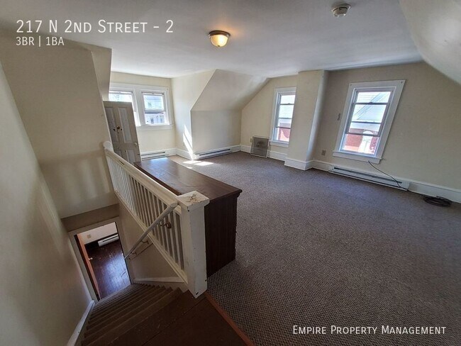 Building Photo - 217 N 2nd St