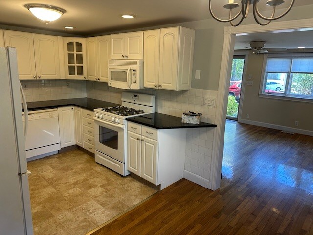 Building Photo - 25 Mountain Rd