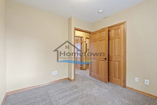 Building Photo - Beautiful 2 bedroom 1 bath Duplex in Hayden!