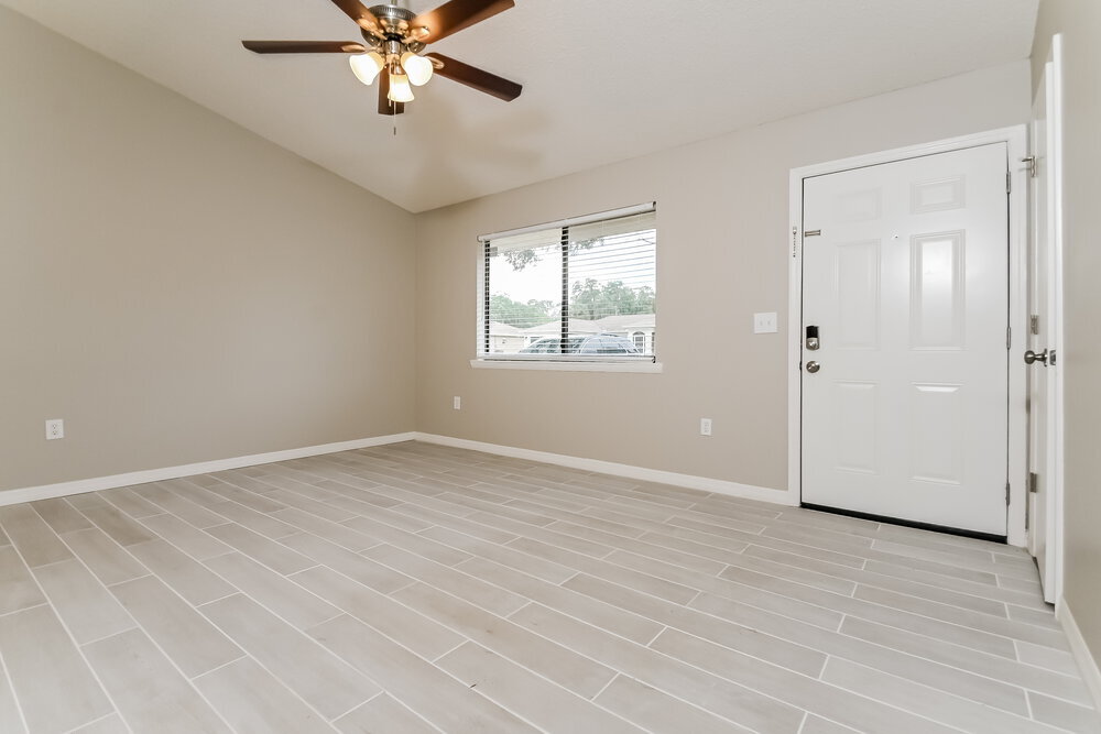 Building Photo - 2912 Crane Ave