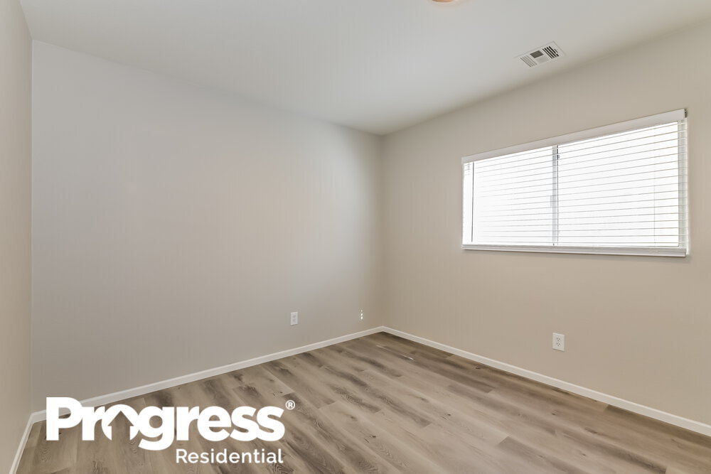 Building Photo - 6236 Desert Lavender Ave