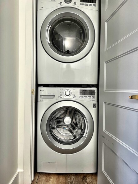 Building Photo - 172 39th St