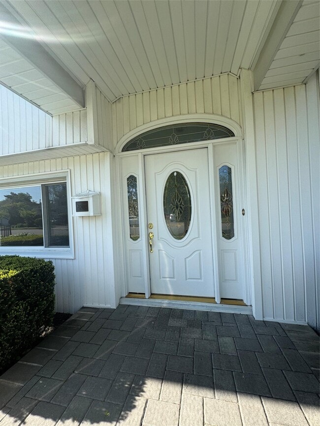 Building Photo - 371 White Birch Ln