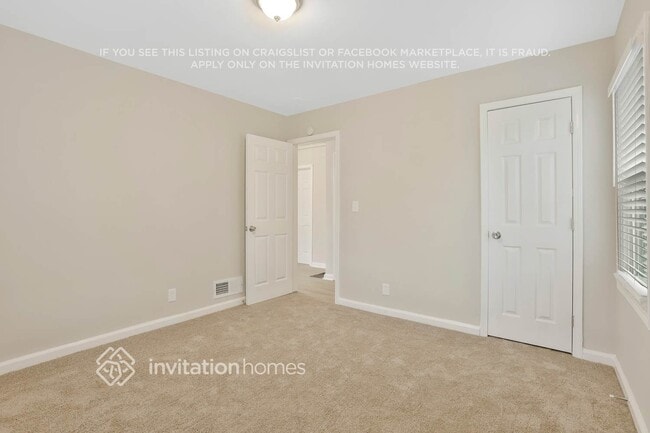 Building Photo - 2038 Rebecca Ln