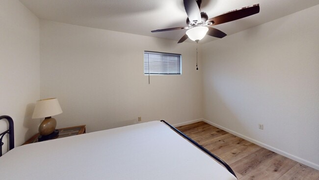 Building Photo - Newly remodeled, fully furnished, 2 bedroo...