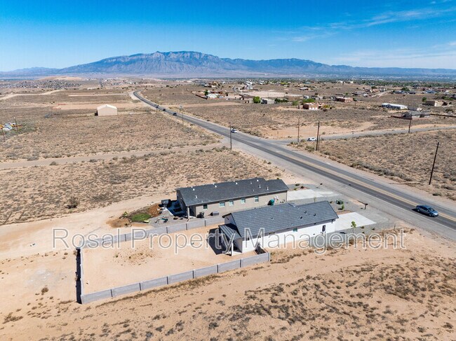 Building Photo - 933 Northern Blvd NE