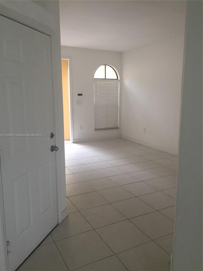 Building Photo - 10284 NW 30th Terrace