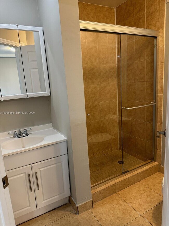 Building Photo - 8060 Fairview Dr