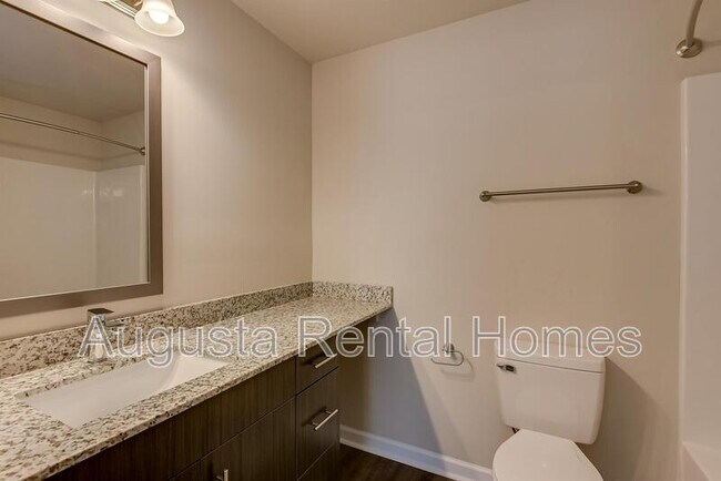 Building Photo - 2507 Otter Run