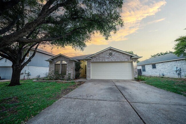 Building Photo - 3803 Top Rock Ln