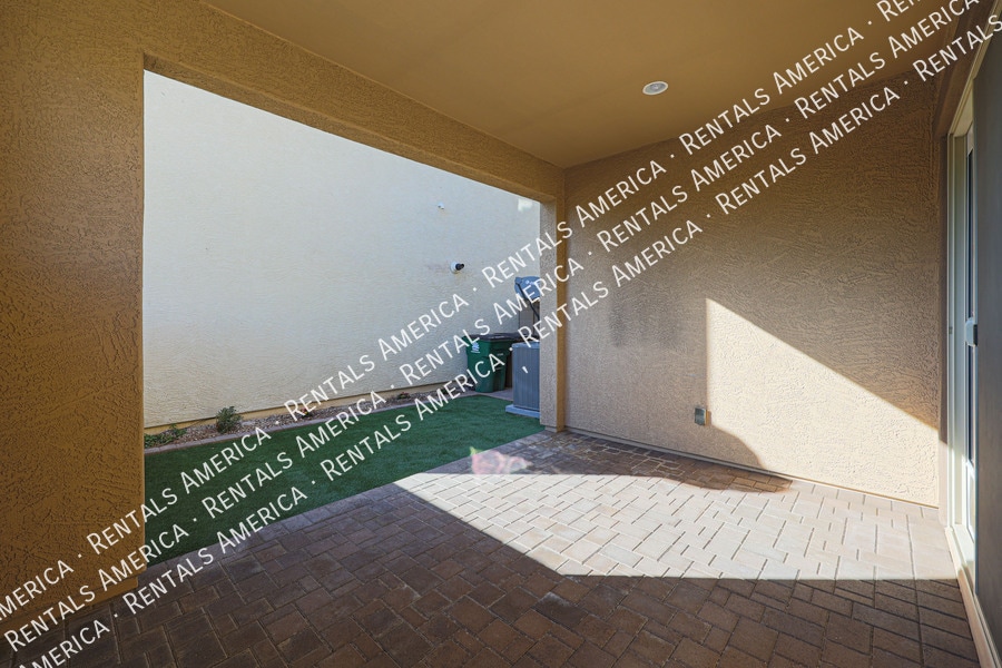 Building Photo - 2508 N 149th Ave