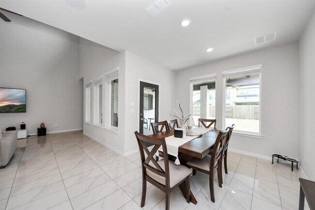 Building Photo - 21638 Laggan Clf Ln